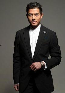 矮胖男明星,身材逆袭，魅力四射的娱乐圈新宠